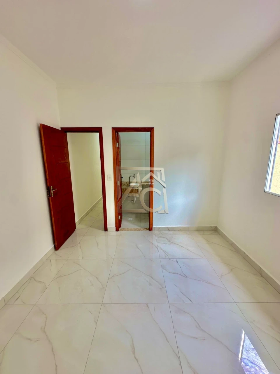 Imagens do imóveis Casa à Venda no Caiçara – Praia Grande/SP | 2 Dormitórios | Piscina | 2 Vagas