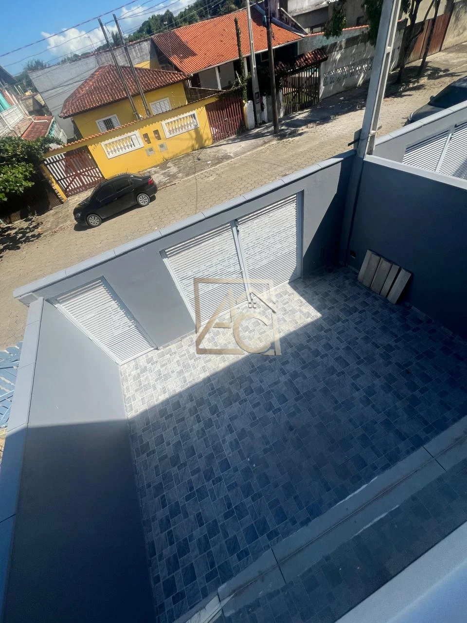 Imagens do imóveis sobrado com piscina – lado praia – itanhaém