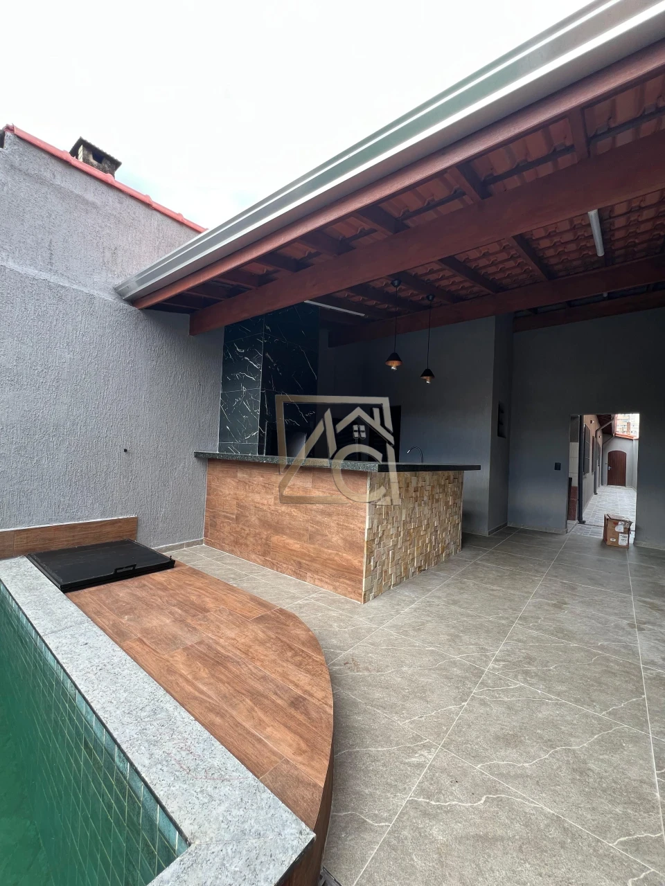 Imagens do imóveis casa com piscina – lado praia – 5 vagas