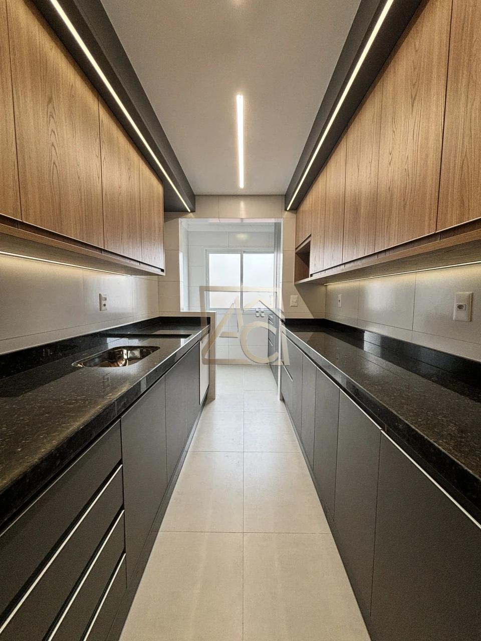 Imagens do imóveis Apartamentos de 2 Dormitórios com Suíte no Boqueirão | 2 Vagas | Praia Grande