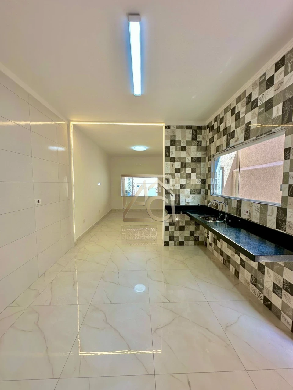 Imagens do imóveis Casa à Venda no Caiçara – Praia Grande/SP | 2 Dormitórios | Piscina | 2 Vagas