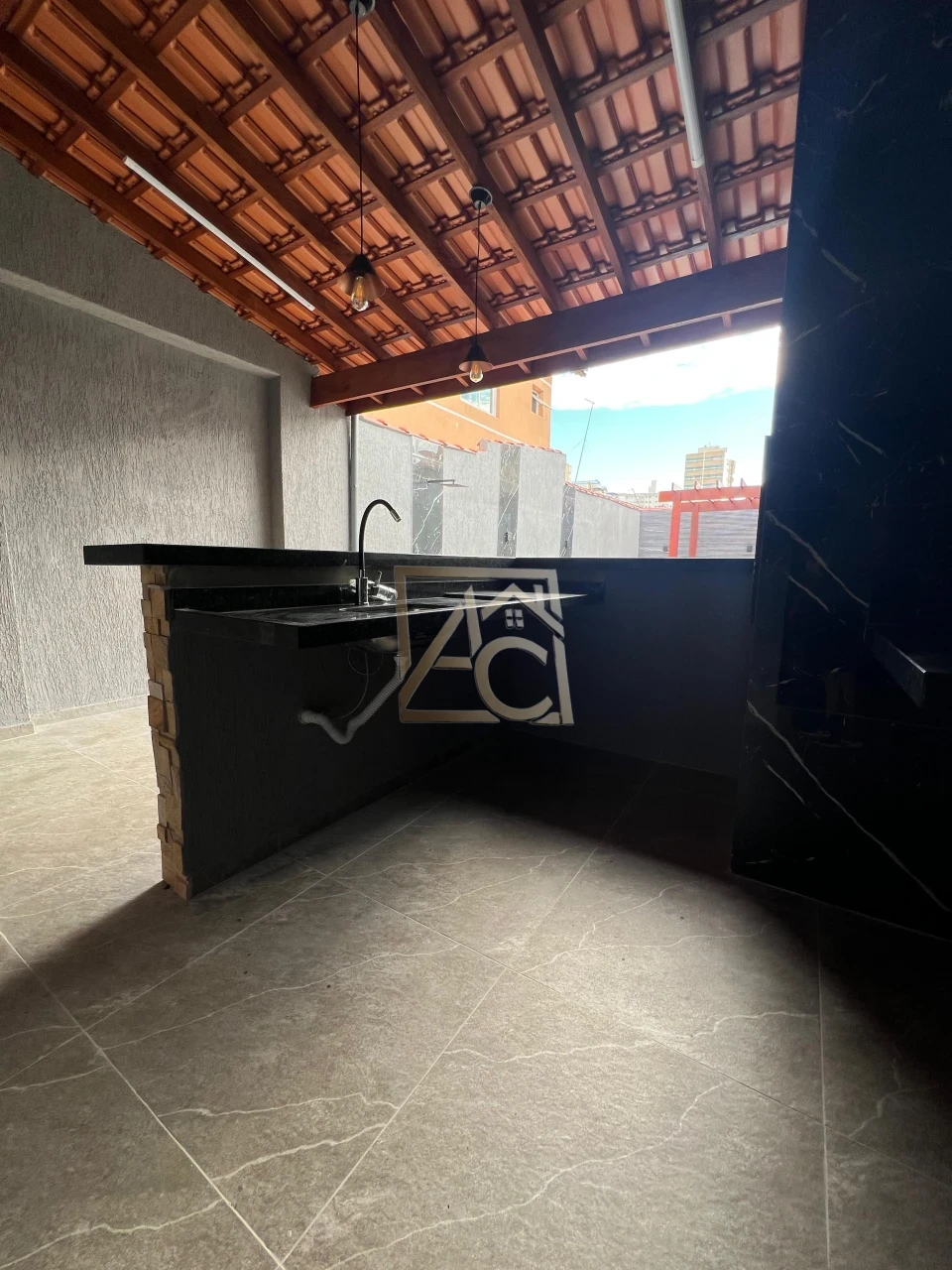 Imagens do imóveis casa com piscina – lado praia – 5 vagas