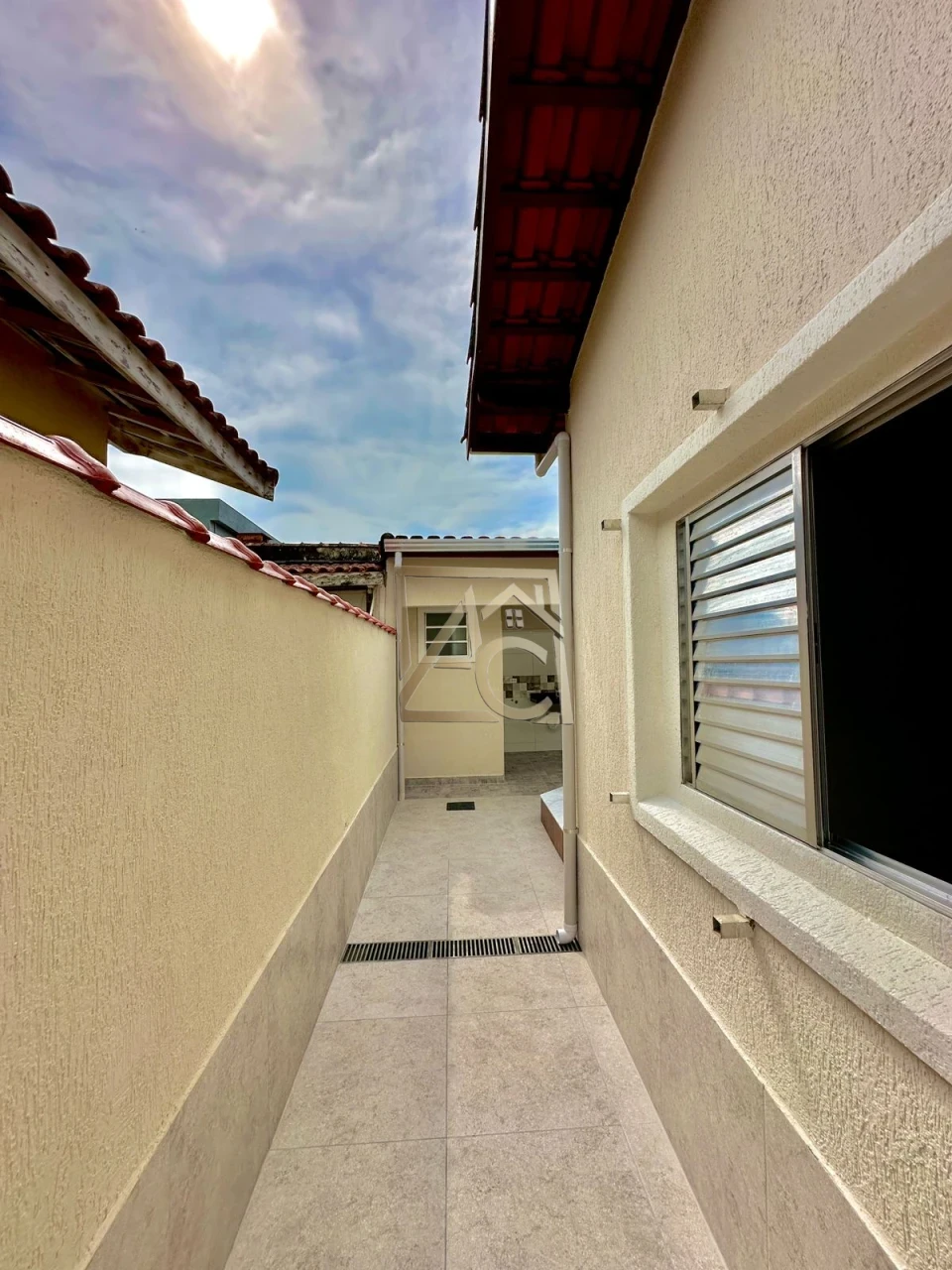 Imagens do imóveis Casa à Venda no Caiçara – Praia Grande/SP | 2 Dormitórios | Piscina | 2 Vagas