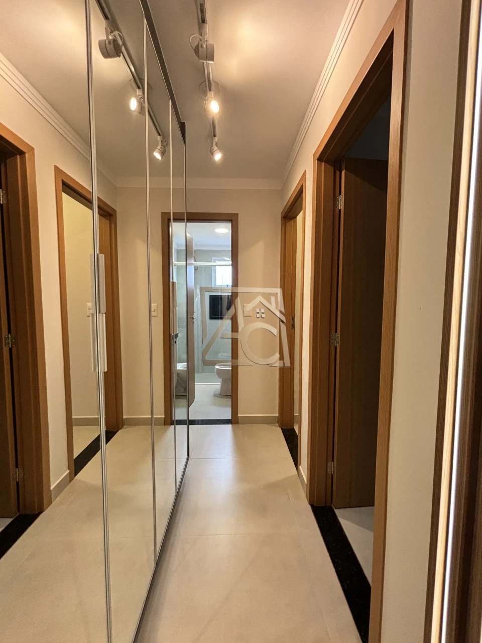 Imagens do imóveis Apartamentos de 2 Dormitórios com Suíte no Boqueirão | 2 Vagas | Praia Grande