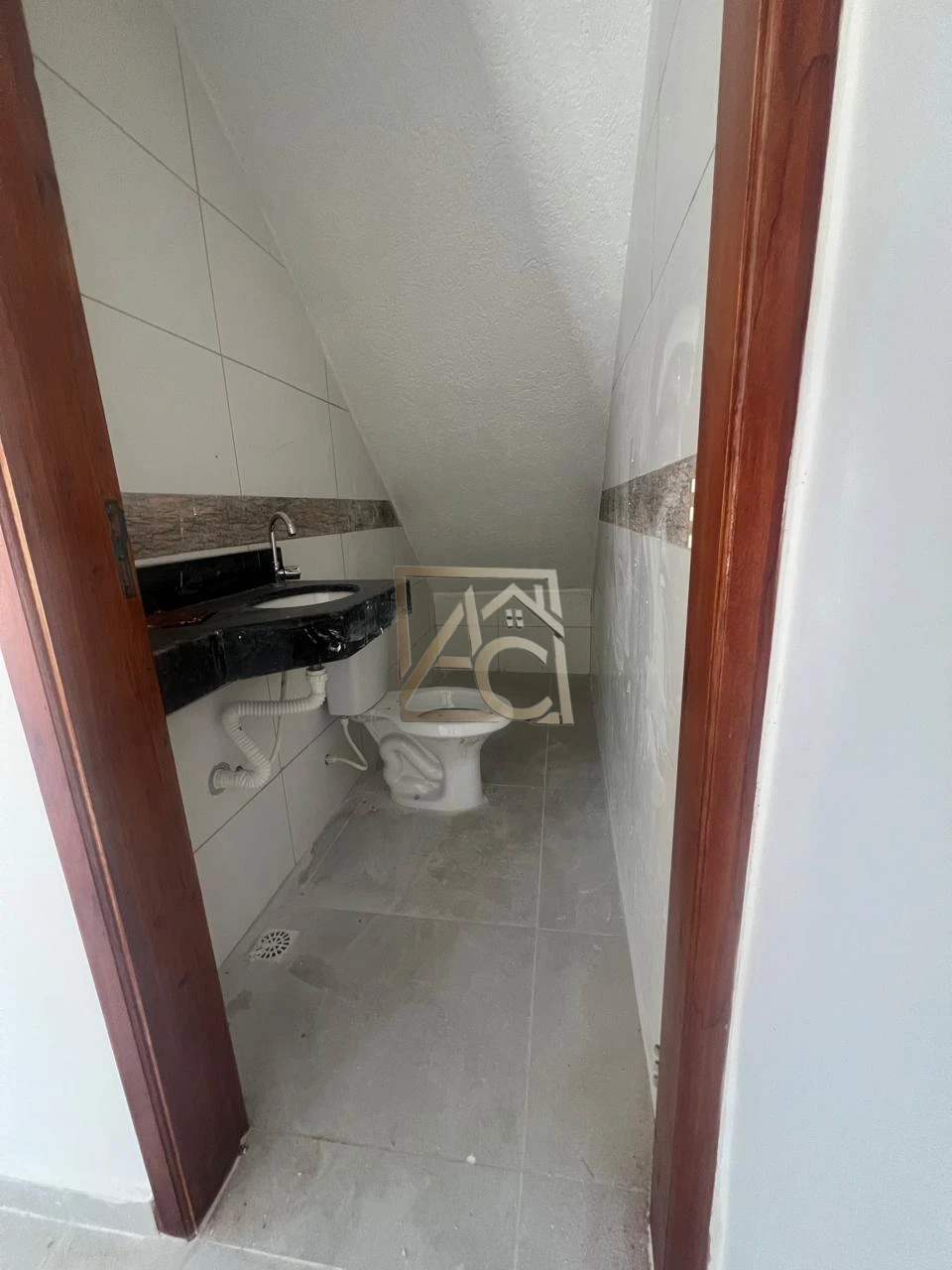 Imagens do imóveis sobrado com piscina – lado praia – itanhaém
