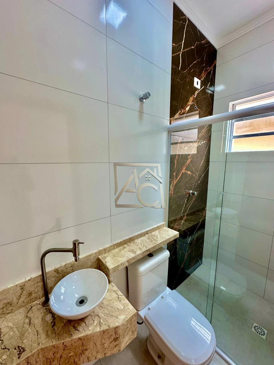 Imagens do imóveis Casa à Venda no Caiçara – Praia Grande/SP | 2 Dormitórios | Piscina | 2 Vagas