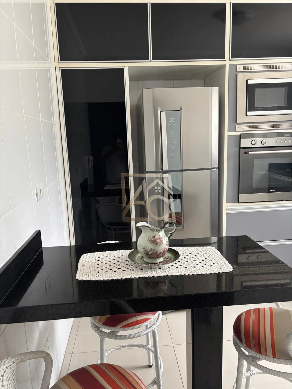 Imagens do imóveis 3 dorms suíte – frente mar – lazer completo