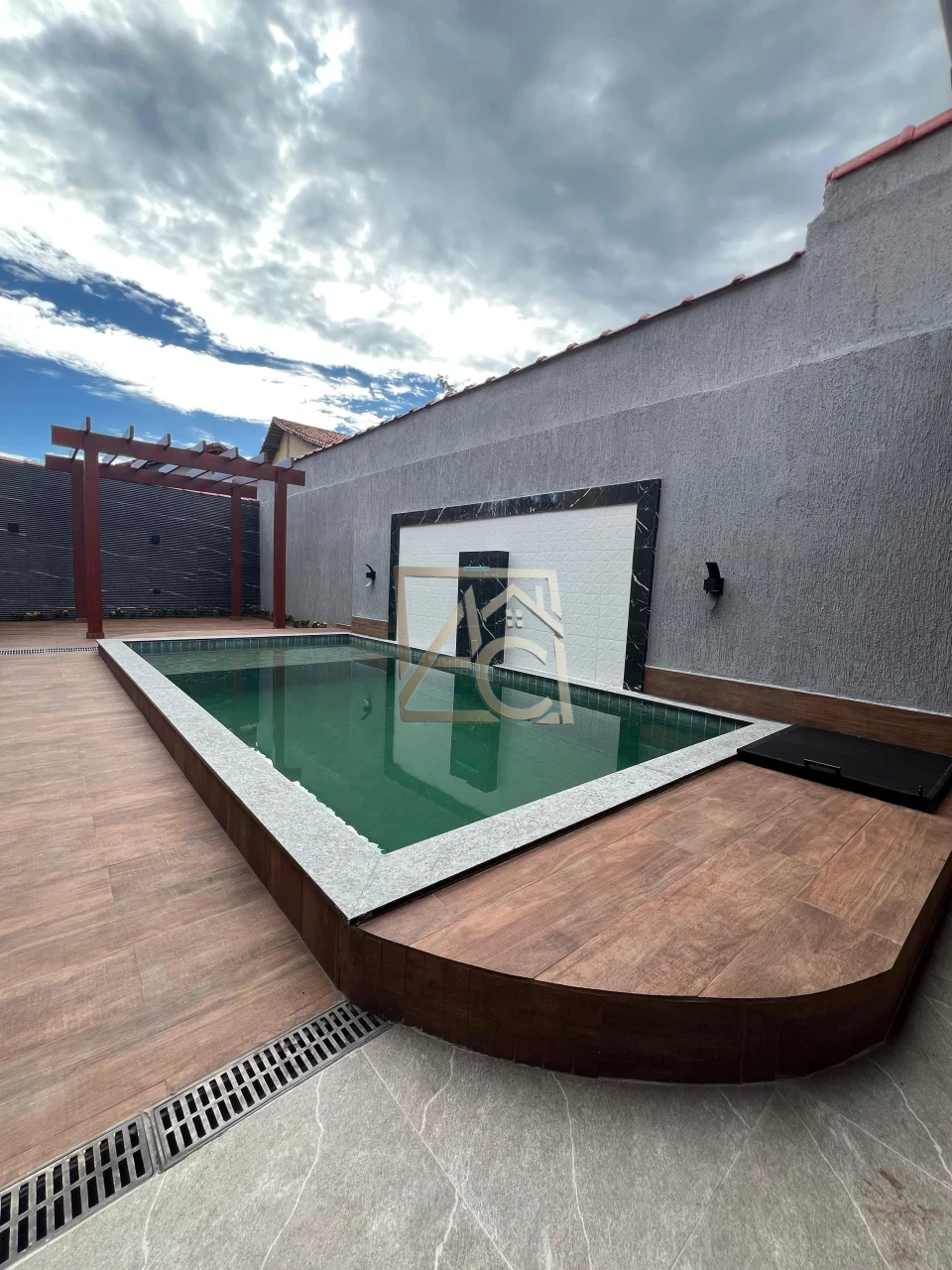 Imagens do imóveis casa com piscina – lado praia – 5 vagas