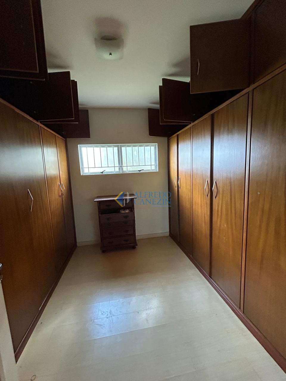 Excelente casa térrea no Jd. Itatiaia para venda