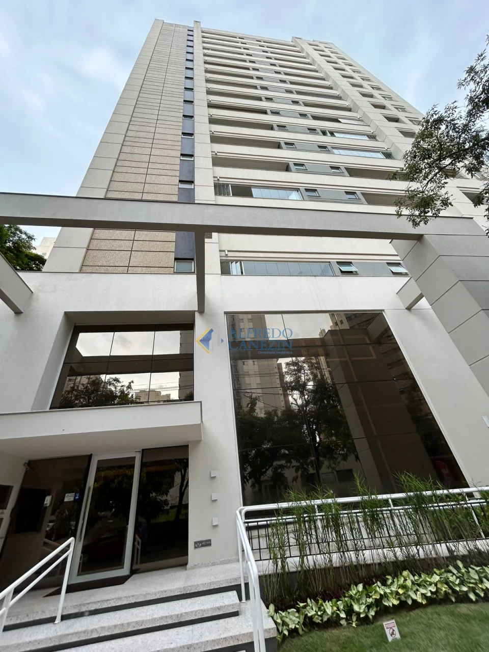 Apartamento mobiliado para locação Residencial Soho Paranaguá Londrina