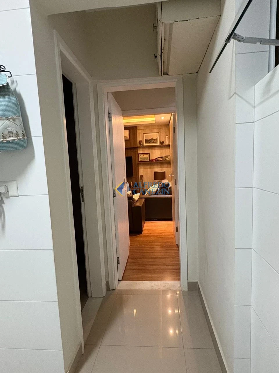 Apartamento Totalmente Reformado no Centro de Londrina – Edifício Costa Azul