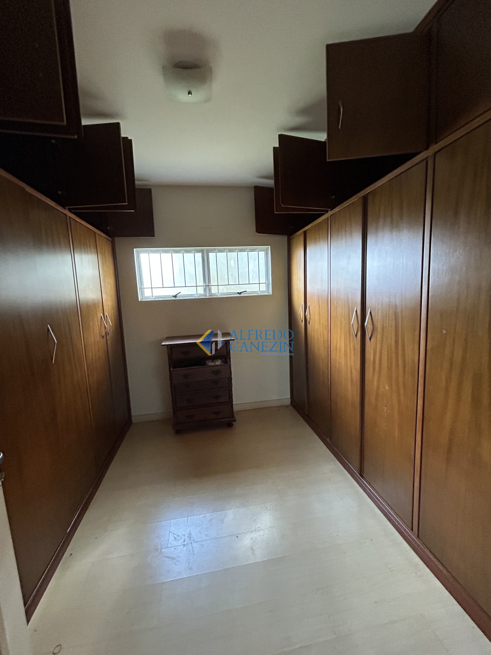 Excelente casa térrea no Jd. Itatiaia para venda