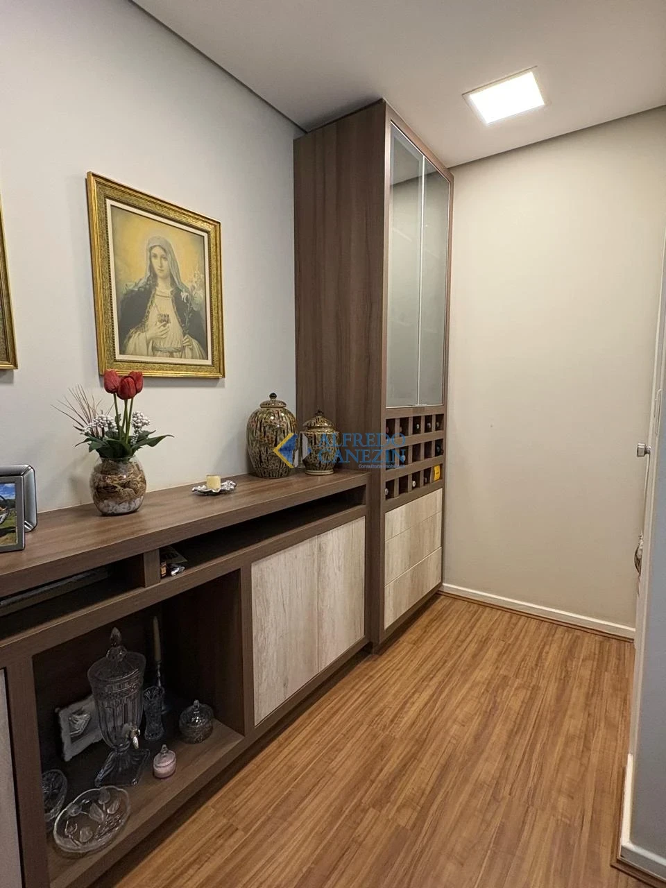 Apartamento Totalmente Reformado no Centro de Londrina – Edifício Costa Azul