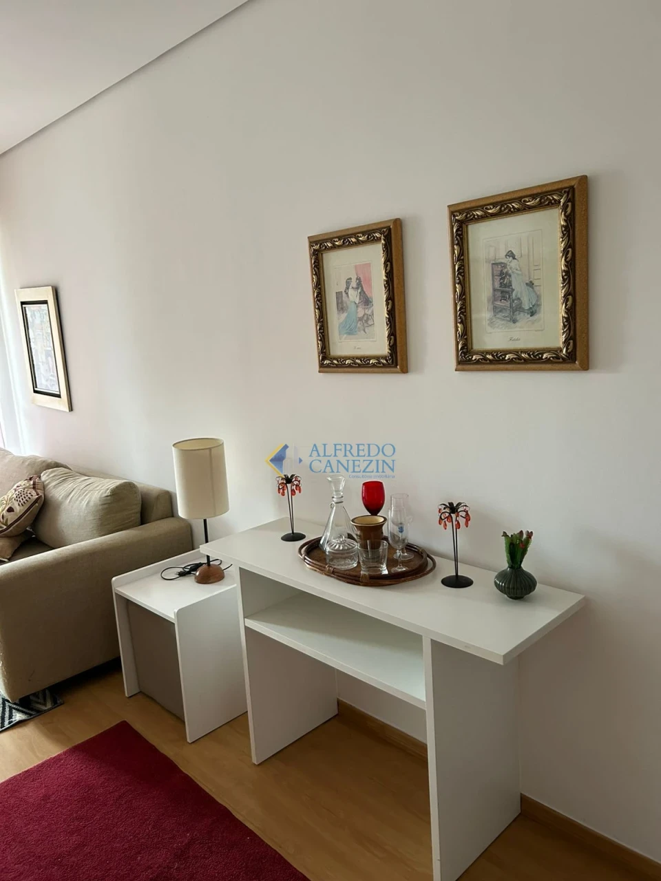 Apartamento mobiliado para locação Residencial Soho Paranaguá Londrina