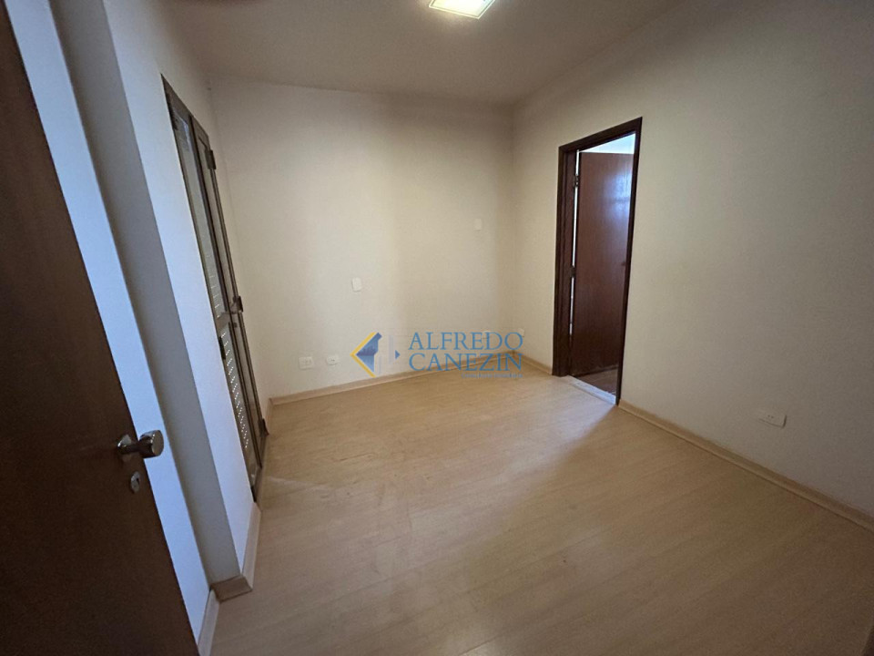 Apartamento à venda ao lado do INSS no Jardim Shangri-lá em Londrina