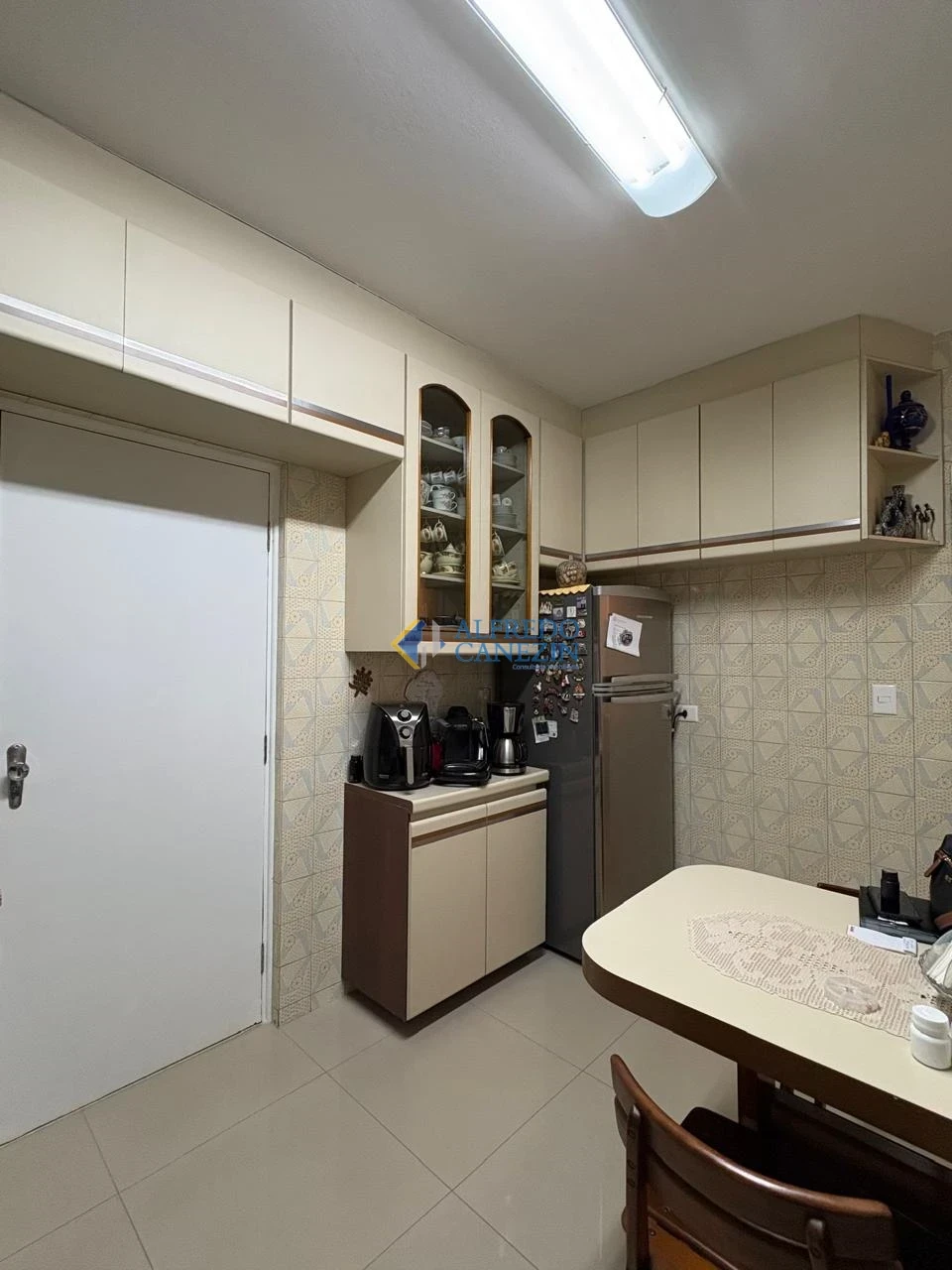 Apartamento Totalmente Reformado no Centro de Londrina – Edifício Costa Azul