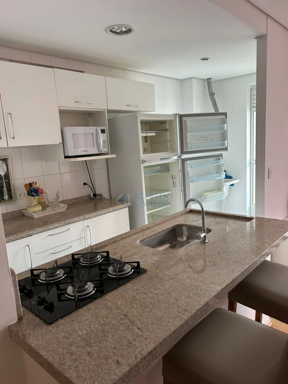 Apartamento mobiliado para locação Residencial Soho Paranaguá Londrina