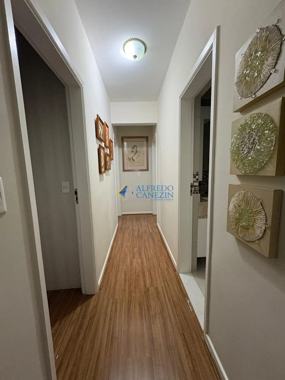 Apartamento Totalmente Reformado no Centro de Londrina – Edifício Costa Azul
