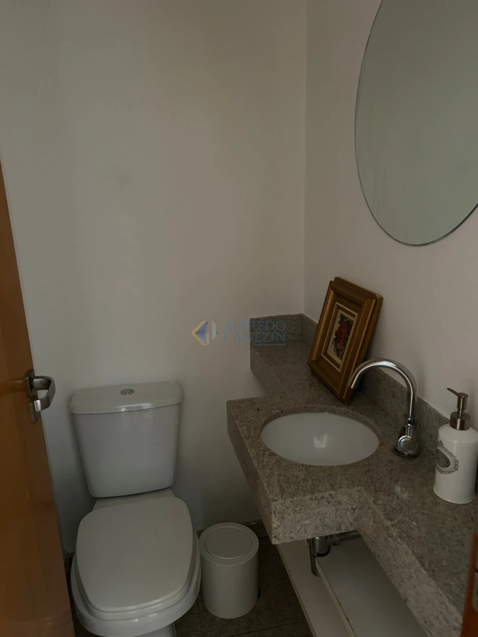 Apartamento mobiliado para locação Residencial Soho Paranaguá Londrina