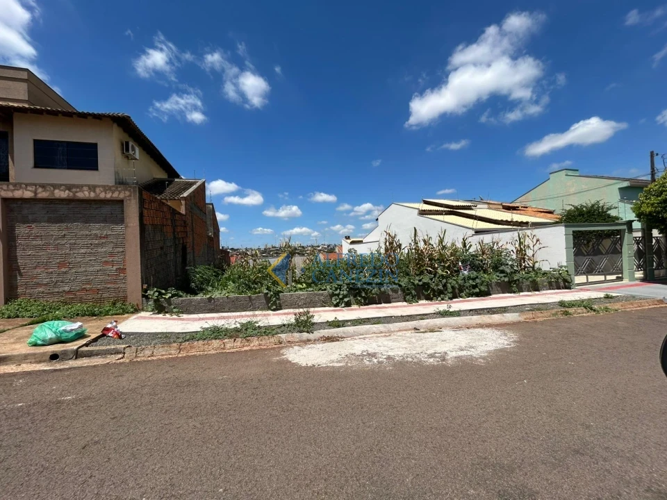 Ótimo terreno no Jd. Império do Sol com 13m de frente