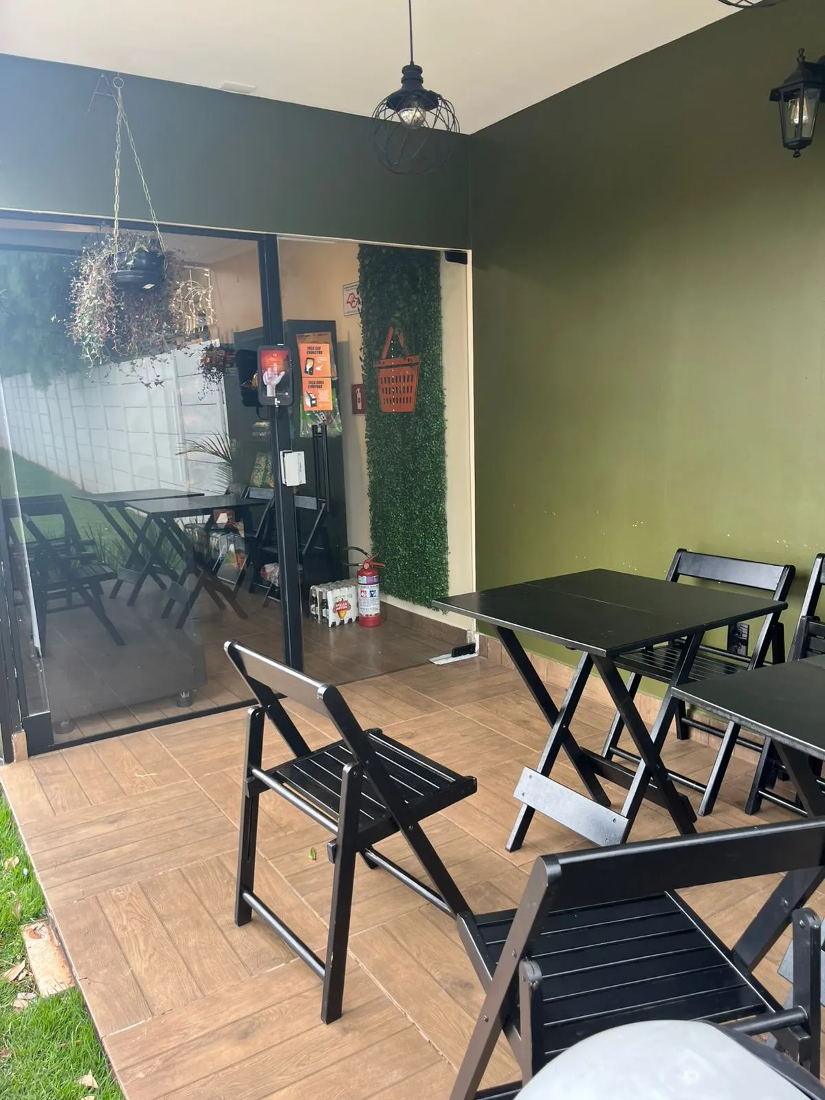 Apartamento com quintal no Sumarezinho
