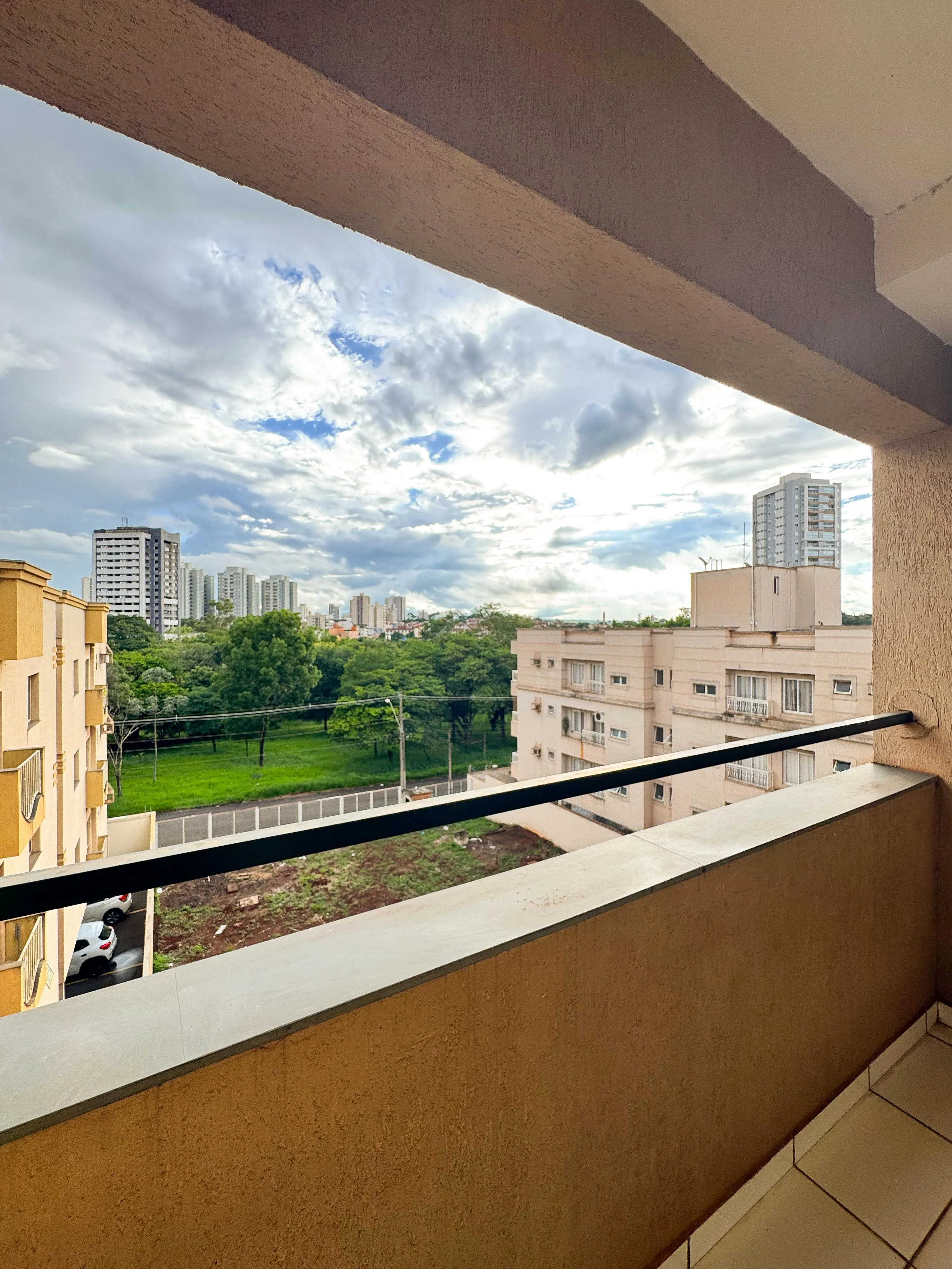 APARTAMENTO ANA MARIA - 1 QUADRA DO RIBEIRÃO SHOPPING