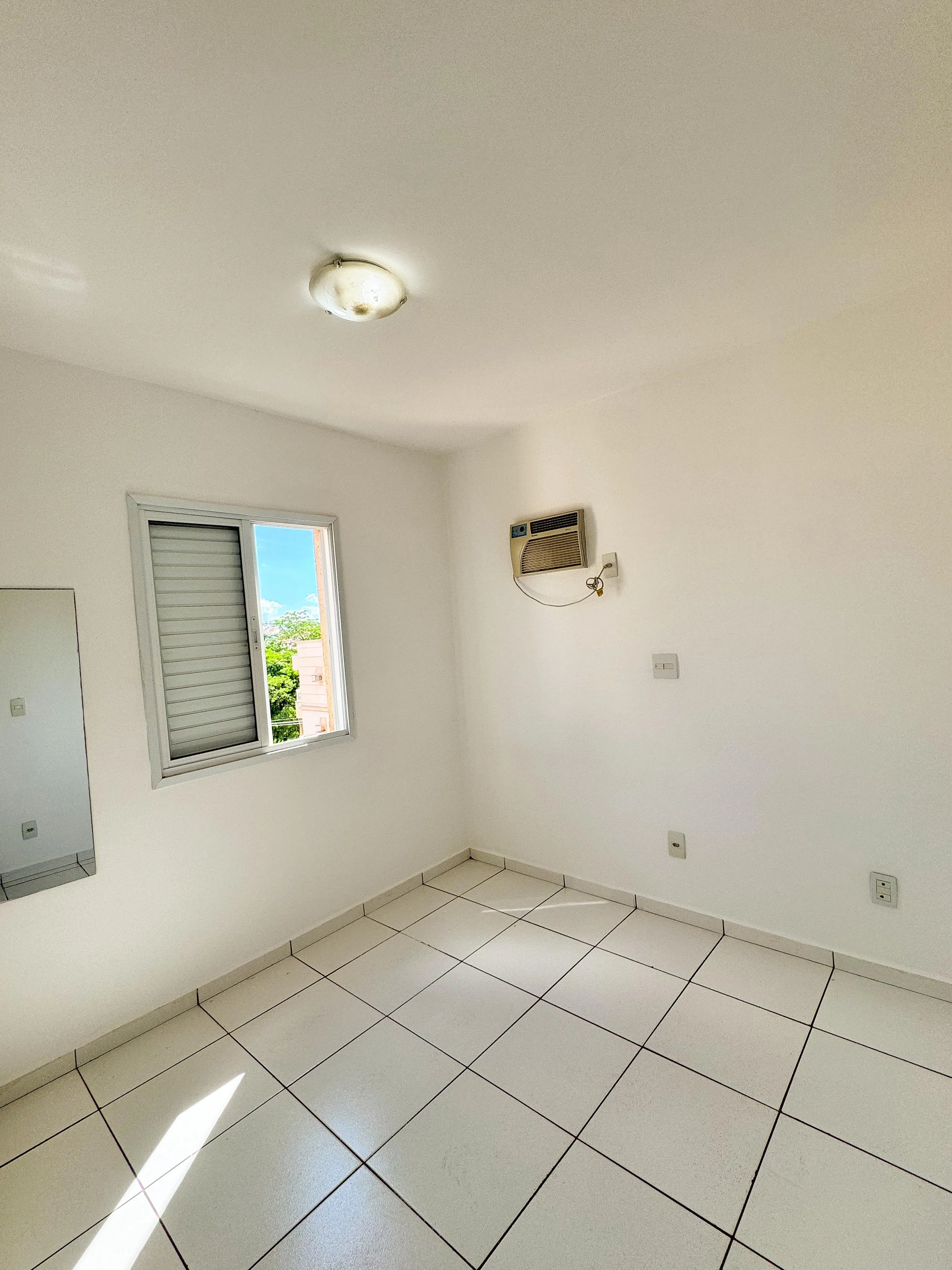 APARTAMENTO ANA MARIA - 1 QUADRA DO RIBEIRÃO SHOPPING
