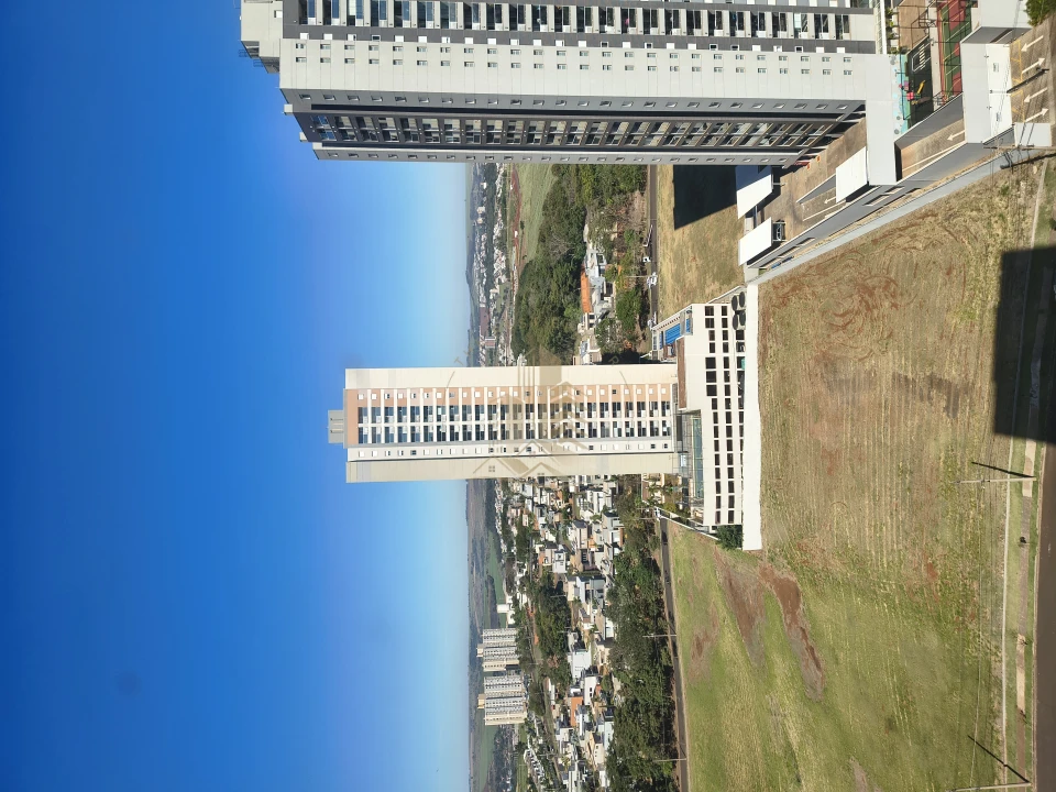 Apartamento (3 dormitorios na Quinta da primavera)