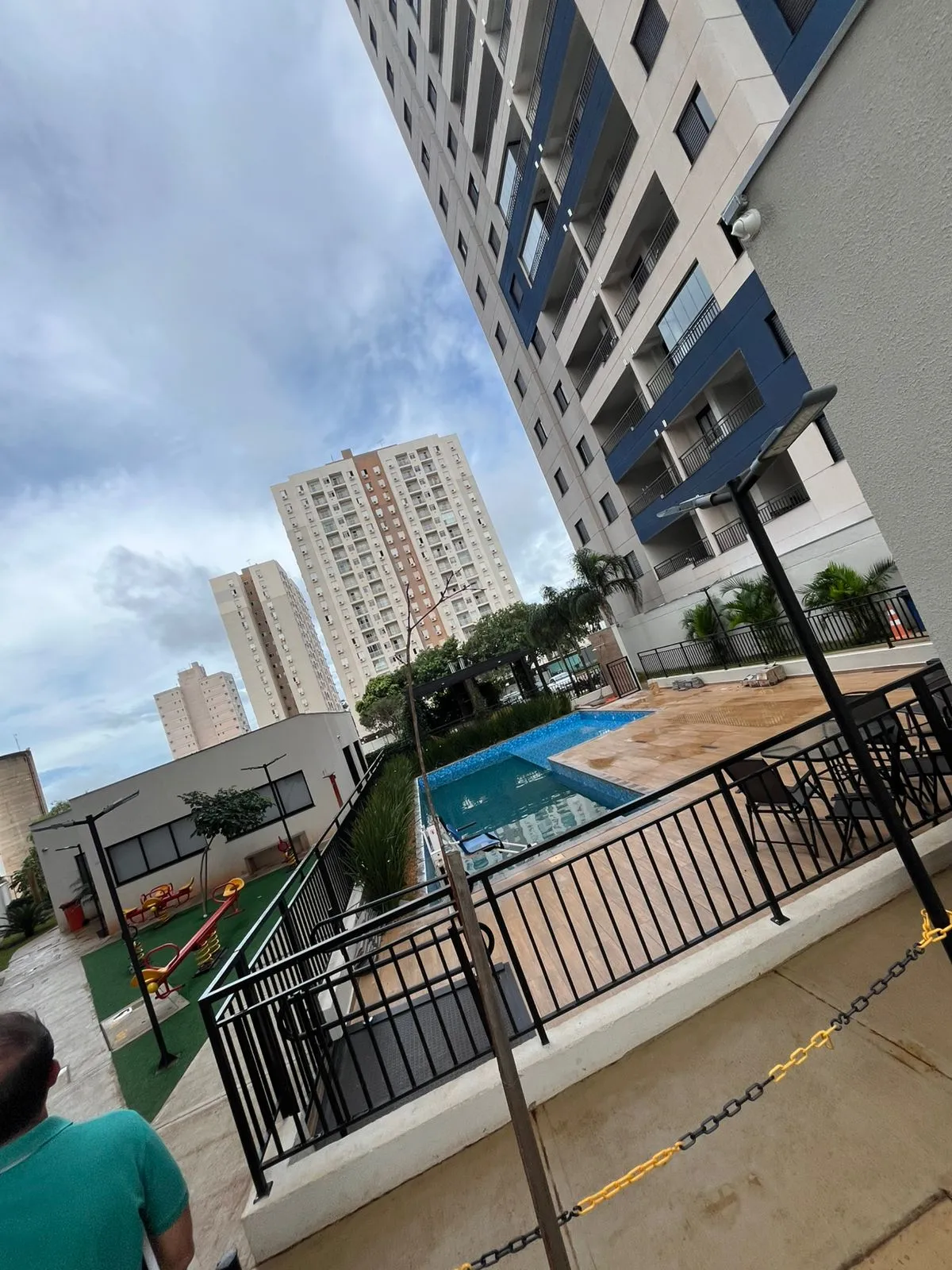 Apartamento com quintal no Sumarezinho