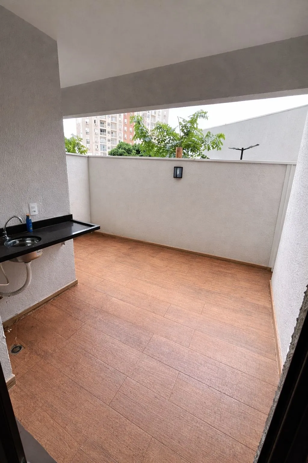 Apartamento com quintal no Sumarezinho