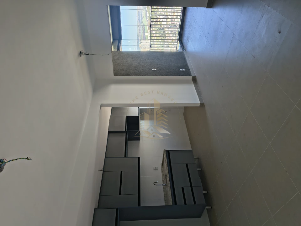 Apartamento (3 dormitorios na Quinta da primavera)