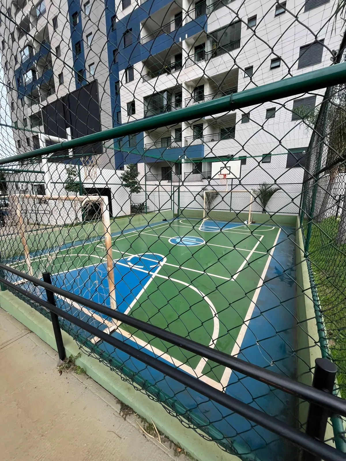 Apartamento com quintal no Sumarezinho