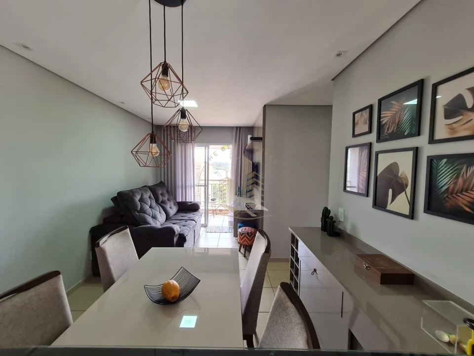 APARTAMENTO PORTEIRA FECHADA NA AV. CARAMURU