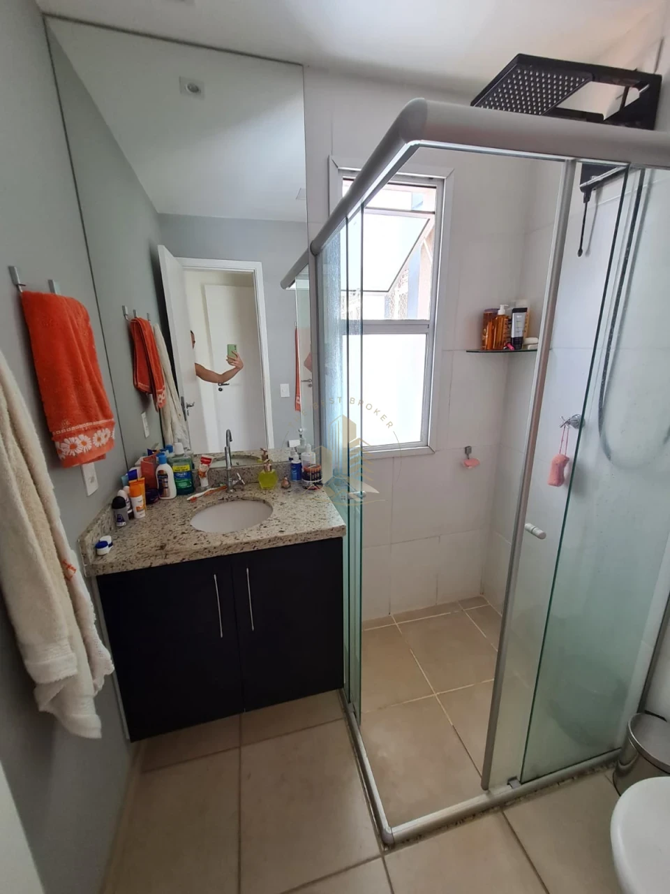Imagens do imóveis APARTAMENTO PORTEIRA FECHADA NA AV. CARAMURU