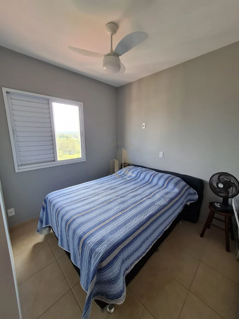 Imagens do imóveis APARTAMENTO PORTEIRA FECHADA NA AV. CARAMURU