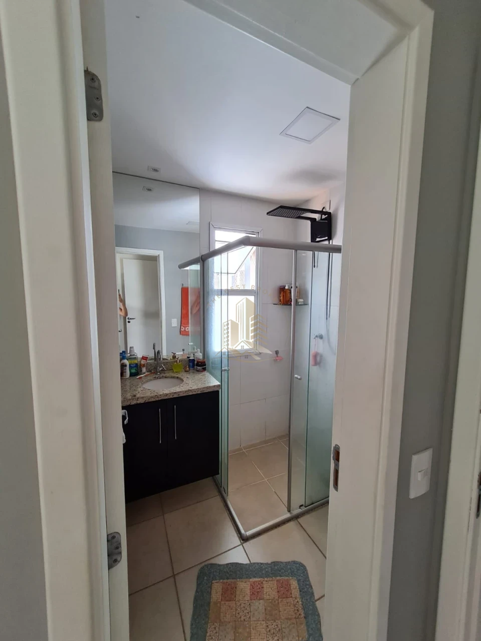 Imagens do imóveis APARTAMENTO PORTEIRA FECHADA NA AV. CARAMURU