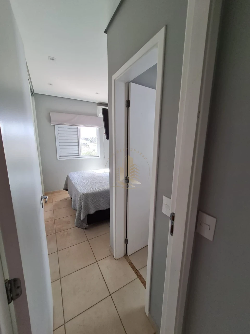 Imagens do imóveis APARTAMENTO PORTEIRA FECHADA NA AV. CARAMURU