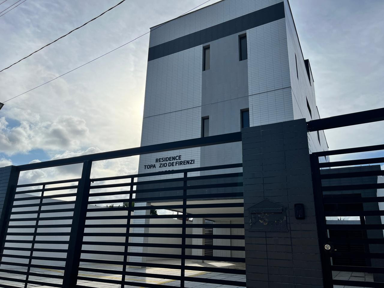 Imagens do imóveis APARTAMENTO À VENDA DE 3 QUARTOS, SENDO 1 SUÍTE, 1 VAGA DE GARAGEM, PRÉDIO NOVO