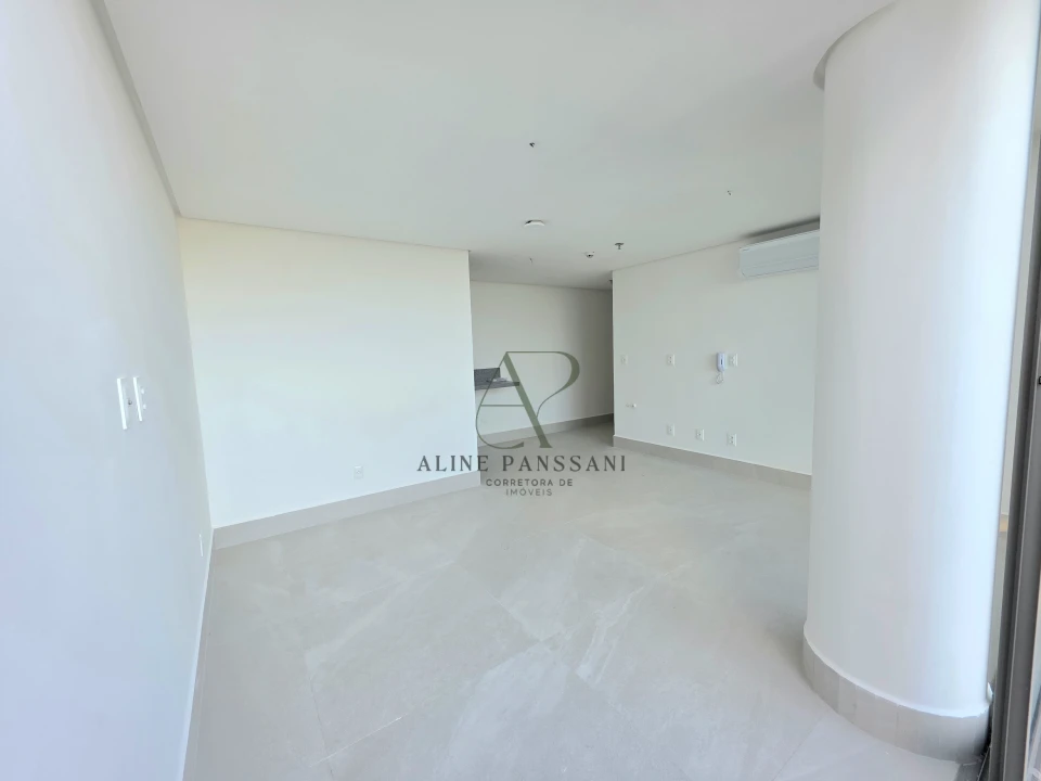 Imagens do imóveis FLAT DE LUXO TÉRREO À VENDA, 55m², COM OU SEM MOBÍLIA, PÉ NA AREIA, VISTA MAR, JARDIM OCEANIA