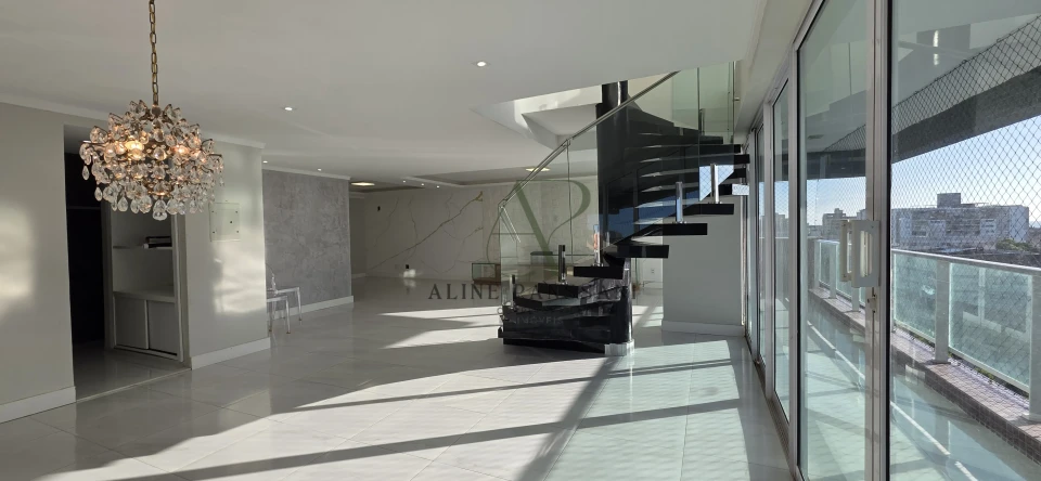 Imagens do imóveis COBERTURA DUPLEX COM VISTA MAR, 250m², 5 QUARTOS, SENDO 2 SUÍTES, PISCINA, NASCENTE, 1 VAGA, EM CAMBOINHA