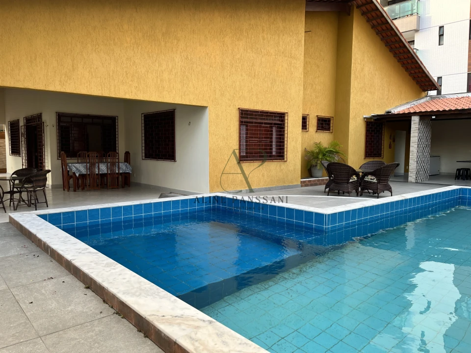 Imagens do imóveis CASA DE PRAIA PARA LOCAÇÃO MENSAL OU POR TEMPORADA, 4 SUÍTES, PISCINA E CHURRASQUEIRA, EM INTERMARES