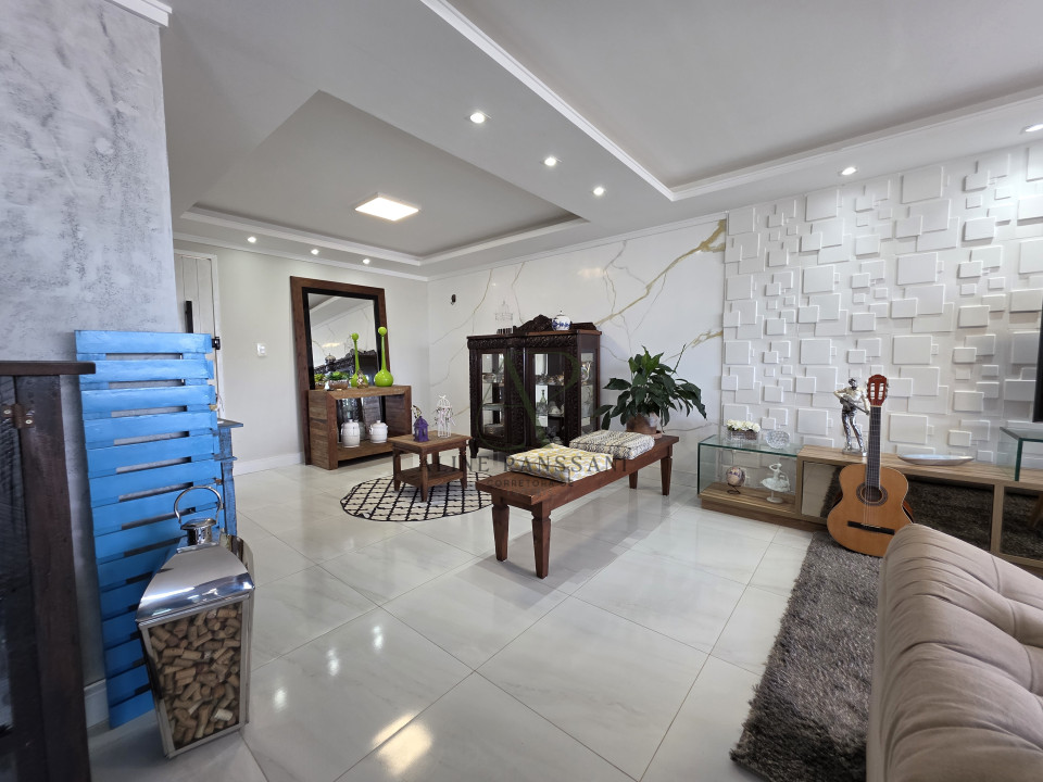 Imagens do imóveis COBERTURA DUPLEX COM VISTA MAR, 250m², 5 QUARTOS, SENDO 2 SUÍTES, PISCINA, NASCENTE, 1 VAGA, EM CAMBOINHA