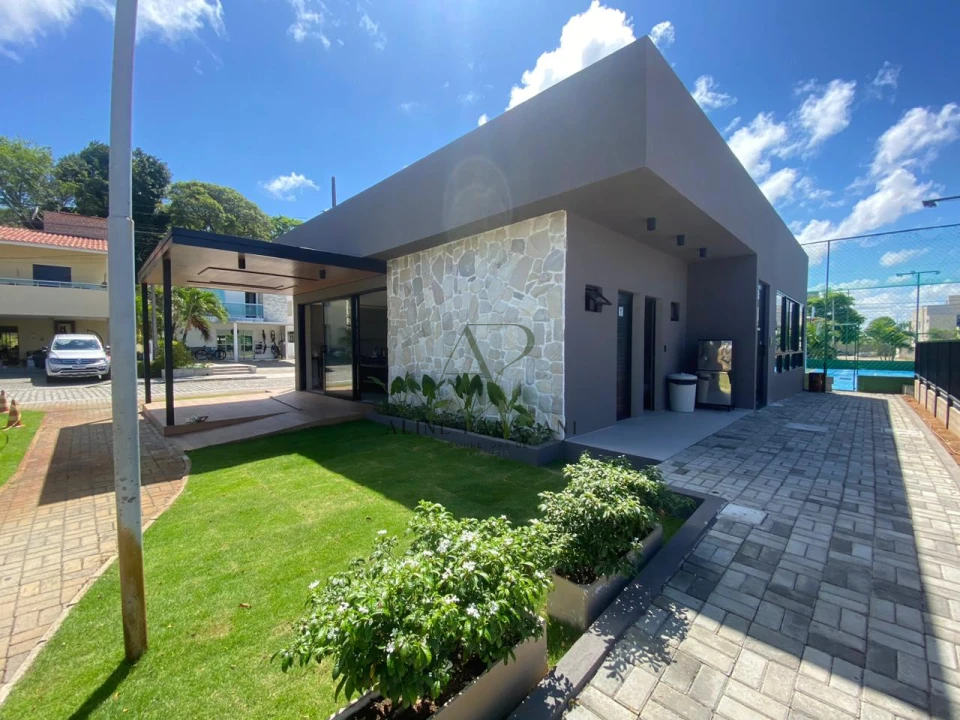 Imagens do imóveis CASA PARA LOCAÇÃO ANUAL, 03 SUÍTES, ESCRITÓRIO, SOLÁRIUM, PISCINA, INTERMARES