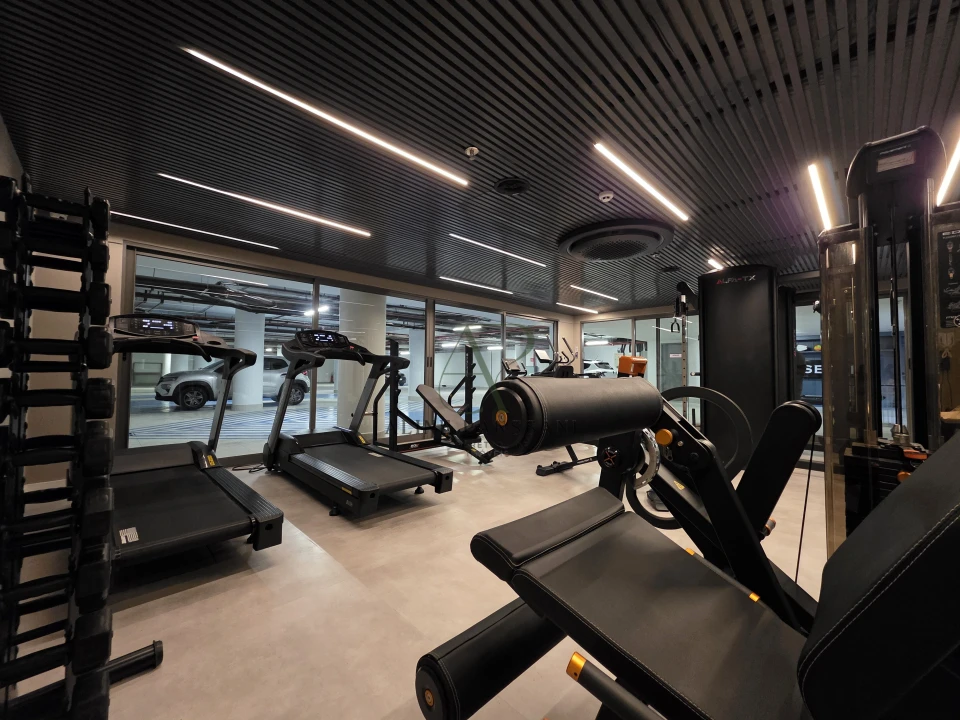 Imagens do imóveis FLAT DE LUXO À VENDA, 31m², COM OU SEM MOBÍLIA, PÉ NA AREIA, JARDIM OCEANIA