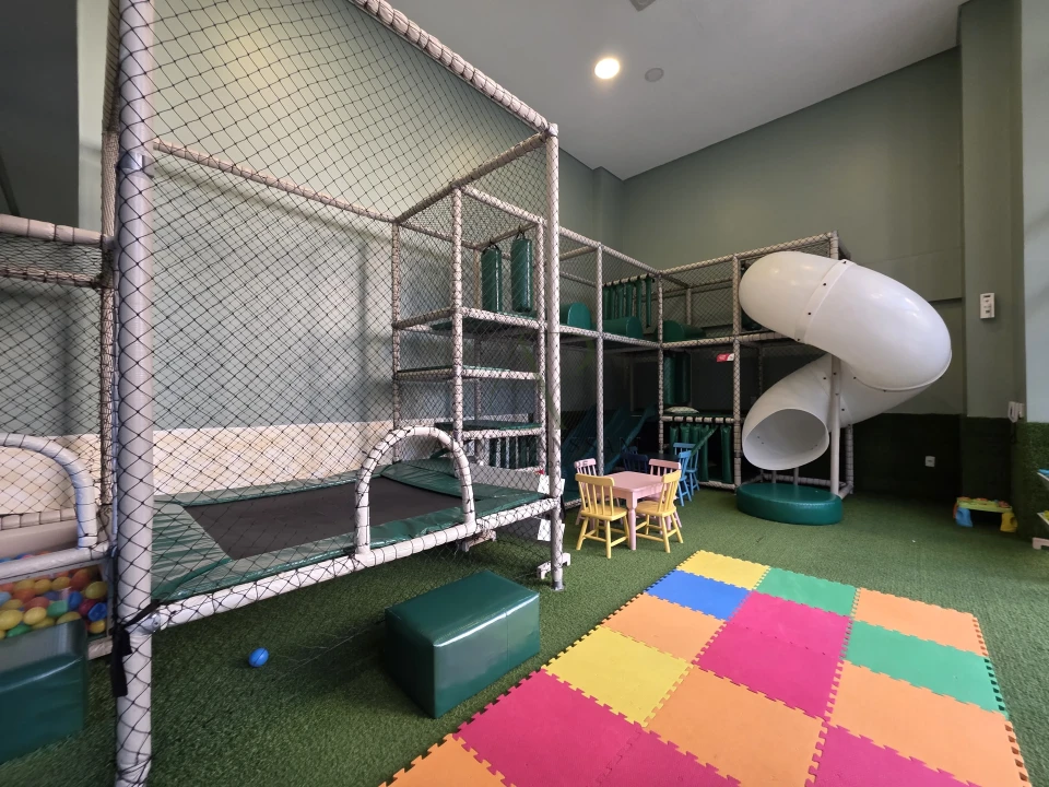 Imagens do imóveis VENDE-SE APTO EM CONDOMÍNIO DE ALTO PADRÃO, 3 SUÍTES, 147M², 2 VAGAS, DCE COMPLETA, INTERMARES