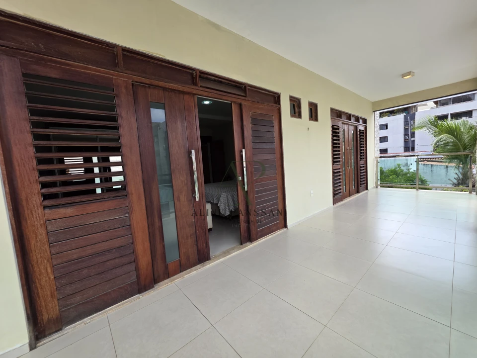 Imagens do imóveis CASA DUPLEX,  SOLTA À VENDA, 321M², 4 SUÍTES, PISCINA, 2 VAGAS, INTERMARES
