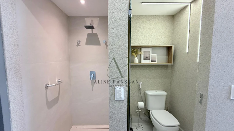 Imagens do imóveis FLAT DE LUXO À VENDA, 100% MOBILIADO, REANTBILIZANDO, PÉ NA AREIA, JARDIM OCEANIA