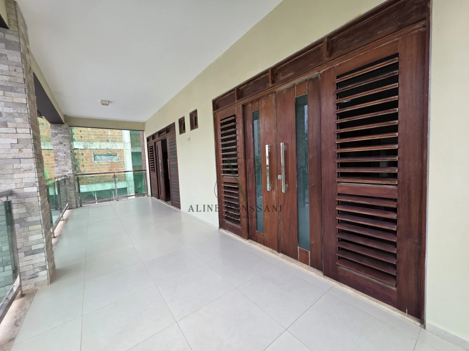 Imagens do imóveis CASA DUPLEX,  SOLTA À VENDA, 321M², 4 SUÍTES, PISCINA, 2 VAGAS, INTERMARES