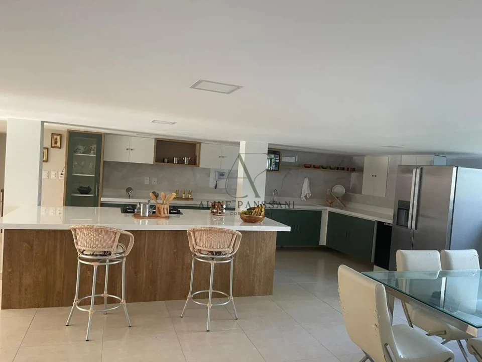 Imagens do imóveis CASA DE LUXO EM LUCENA, COM PISCINA, ADEGA, VARANDA, PLACAS SOLARES