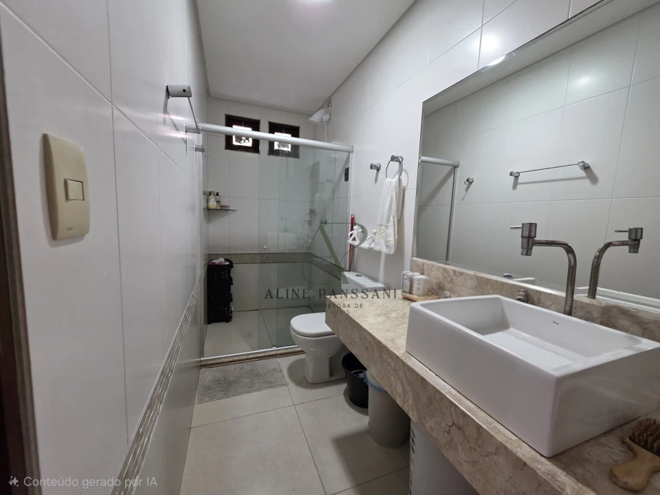 Imagens do imóveis CASA DUPLEX,  SOLTA À VENDA, 321M², 4 SUÍTES, PISCINA, 2 VAGAS, INTERMARES